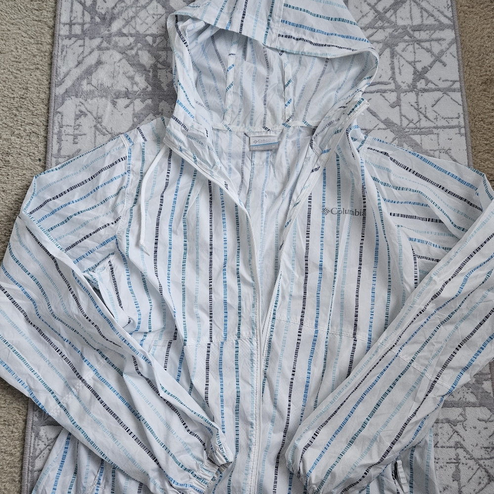 Columbia windbreaker jacket